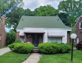 Building Photo - Cozy Bungalow