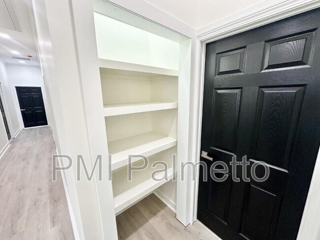 Building Photo - 1121 Zeigler St