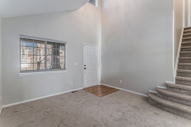 Building Photo - Single family 4 bed 3 bath for rent