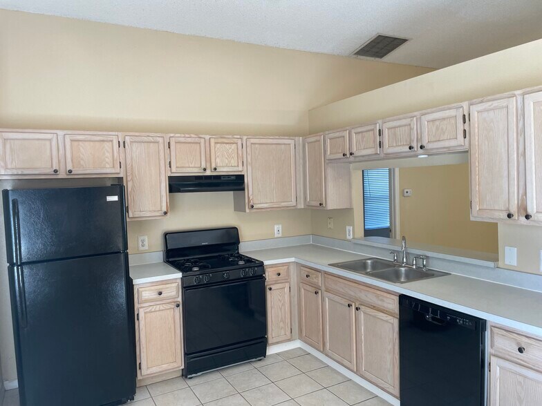 Building Photo - 4189 Shadow Creek Cir