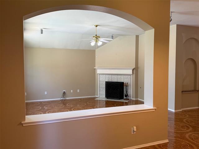 Building Photo - 405 Love Bird Ln