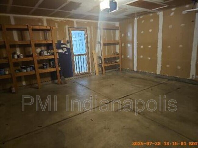 Building Photo - 13015 Wingstem Ct