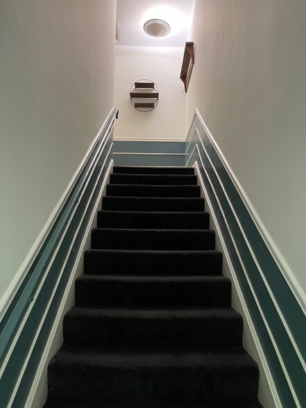 Building Photo - 9932 Durant Dr