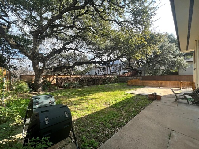 Building Photo - 1511 Chelsea Ln