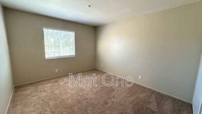 Building Photo - 7671 St Andrews Dr