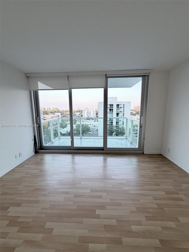 Building Photo - 1000 West Ave