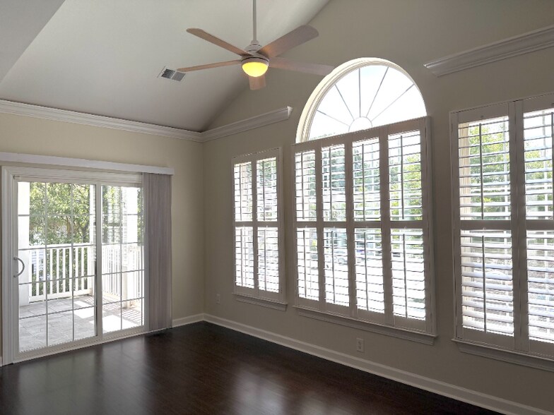 Building Photo - 1462 Wellbrooke Ln