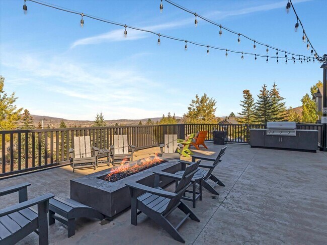 Building Photo - 2669 Canyons Resort Dr