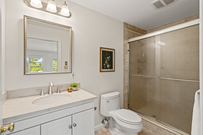 Building Photo - 30 Breakwater Cove