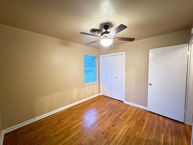 Building Photo - 360 Virtual Tour Available
