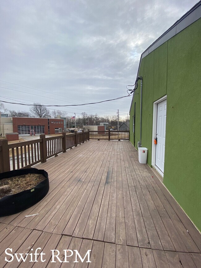 Primary Photo - 11103 N Nashua Dr