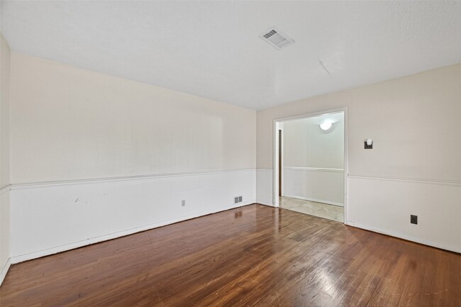 Building Photo - 2609 Raspberry Ln