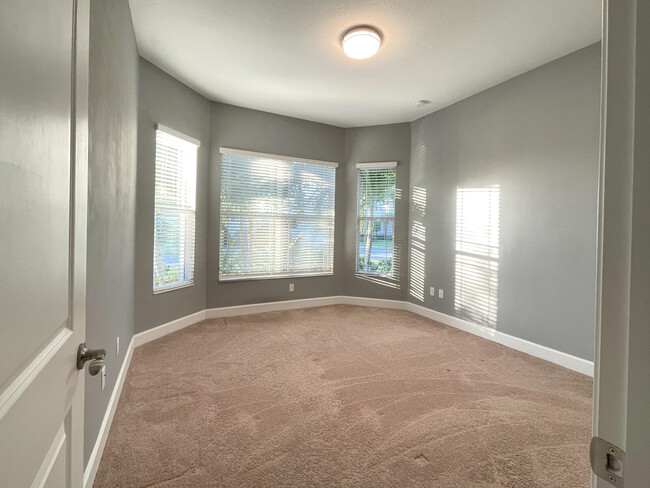 Building Photo - 15995 Whippoorwill Cir
