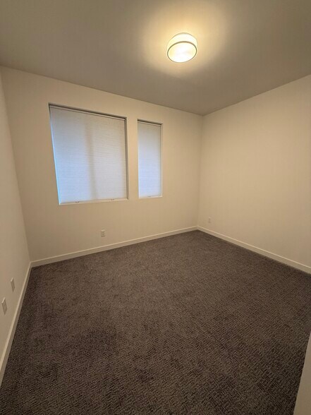 Building Photo - 2168 N 185th St