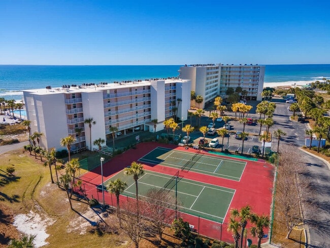 Building Photo - 7205 Thomas Dr