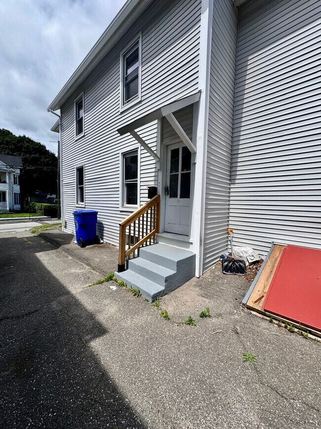 Building Photo - 110 Brookside Ave
