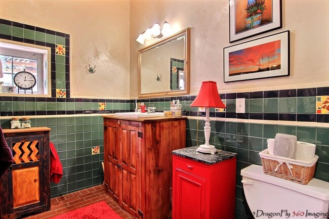 Building Photo - 1854 Griegos Rd NW