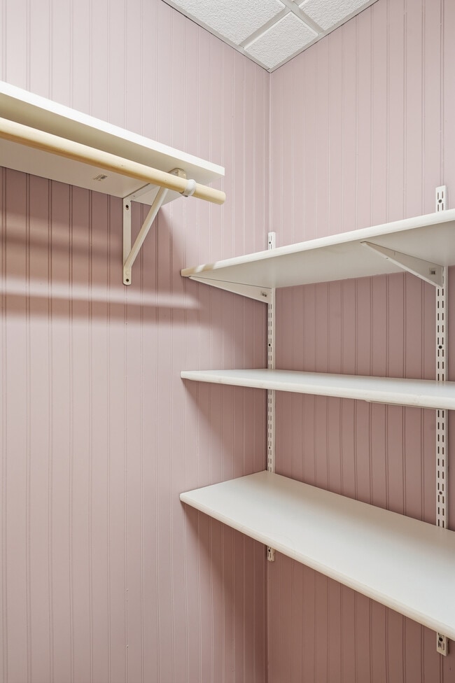 Building Photo - 6368 Manchester Ave NE