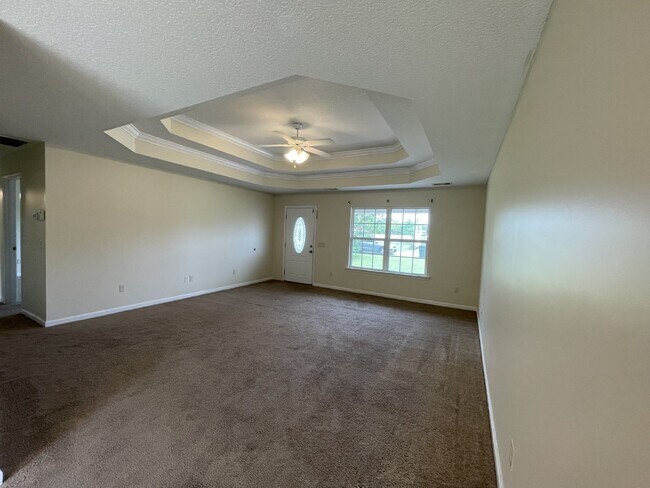 Building Photo - House for Rent