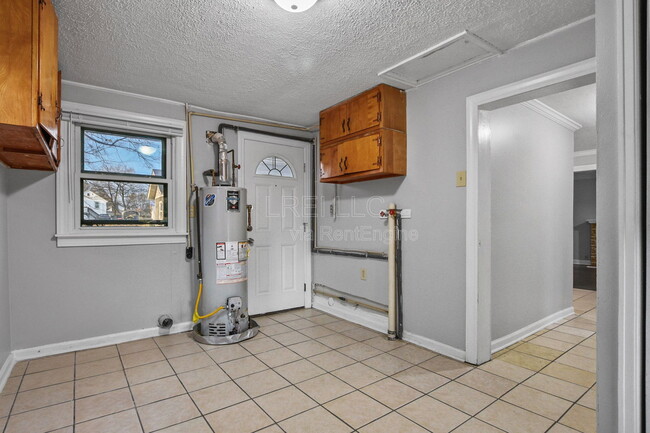 Building Photo - 1217 Morgan Ave