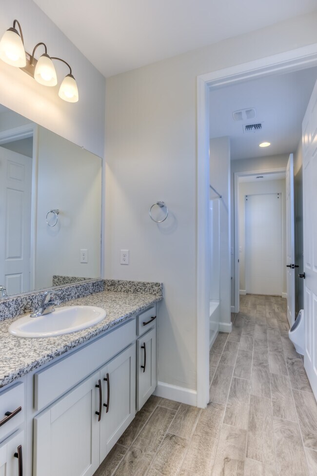 Building Photo - 5545 S Adero Cyn Trl