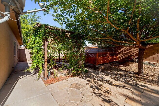 Building Photo - 3782 Brade Lane