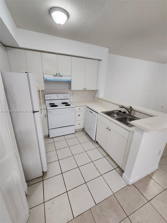 Building Photo - 11060 SW 196th St