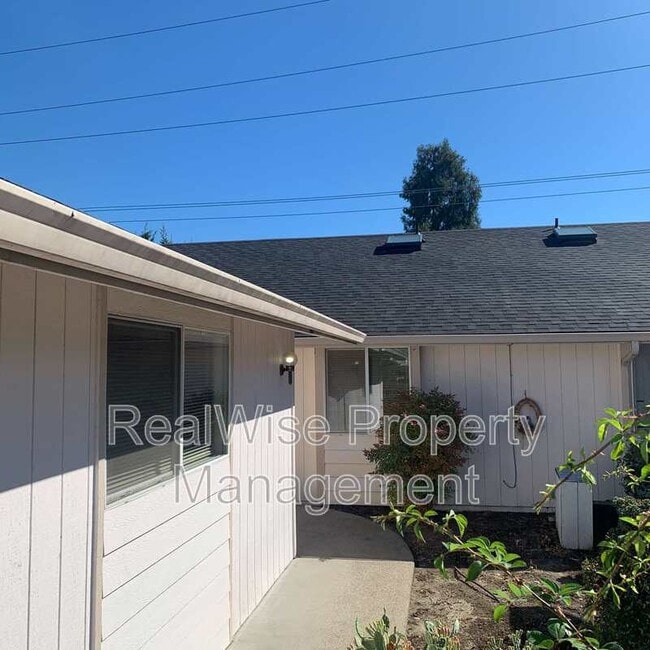 Building Photo - 1467 Cameo Ct