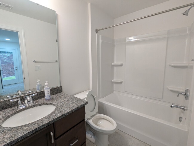 Building Photo - Room in Townhome on Walnut Hill Rd NW