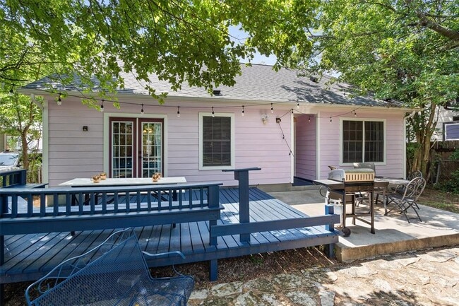 Building Photo - 1407 Sanchez St