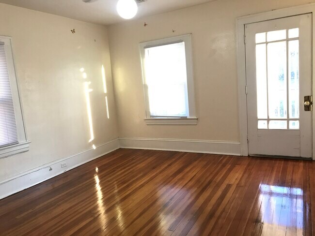 Building Photo - 1414 Wise Ave SE