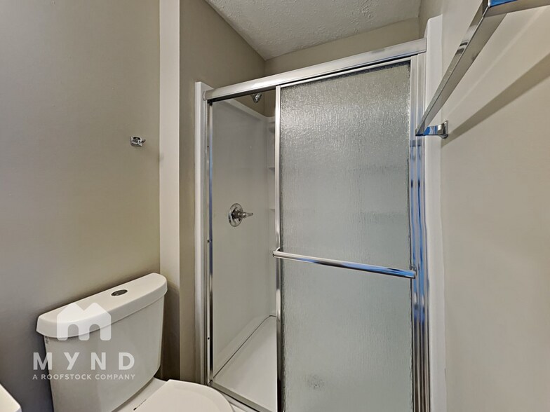 Building Photo - 5758 Prestonwood Dr