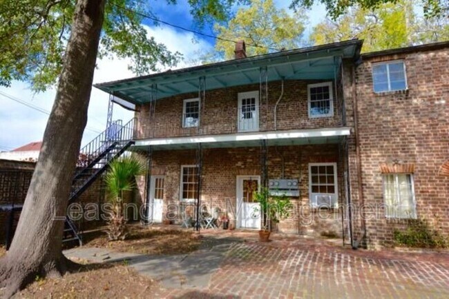 Primary Photo - 21 Archdale St