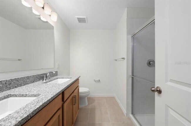 Building Photo - 2814 Raindrop Run St