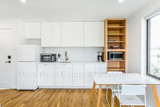 Building Photo - 123 Idlewild Ave