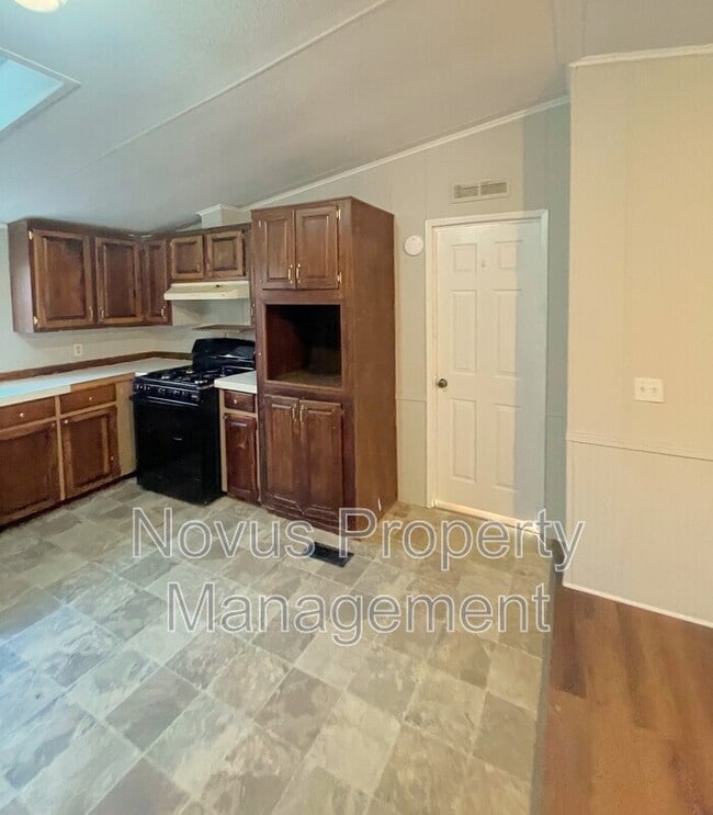 Building Photo - 249 Oakleigh Dr