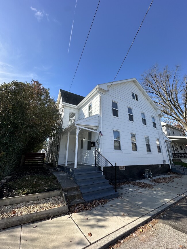 Front of House - 321 Centennial Ave