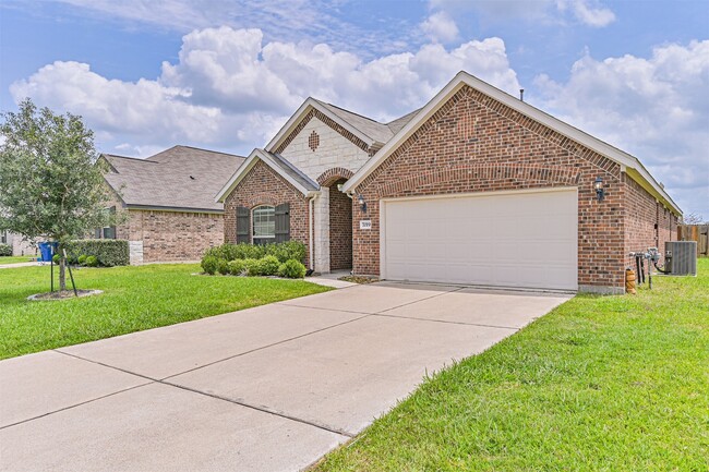 Building Photo - 7019 Terra Dr