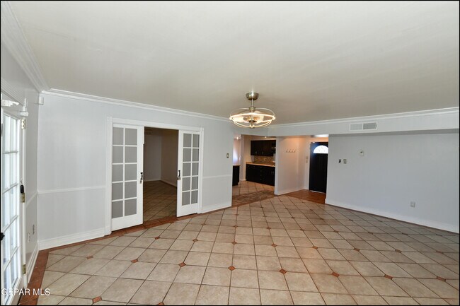 Building Photo - 415 Balboa Rd