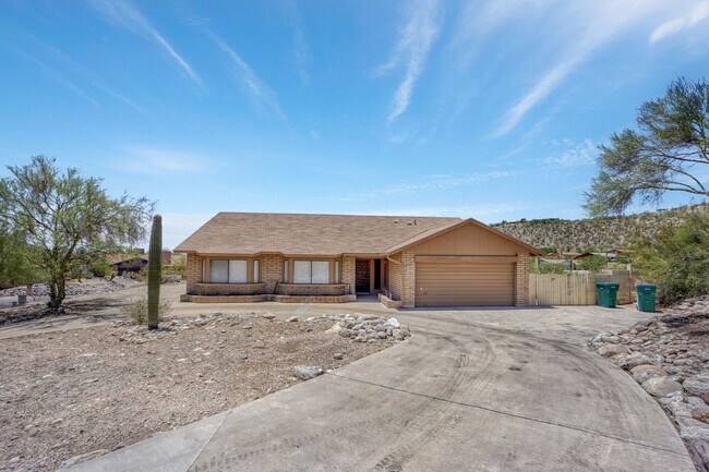 Primary Photo - Pending/ Rented - Serene 3-bed 2-bath