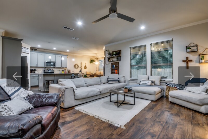 Building Photo - 913 Cope St