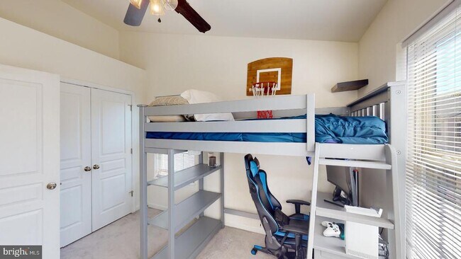 Building Photo - 2517 Francis Ln