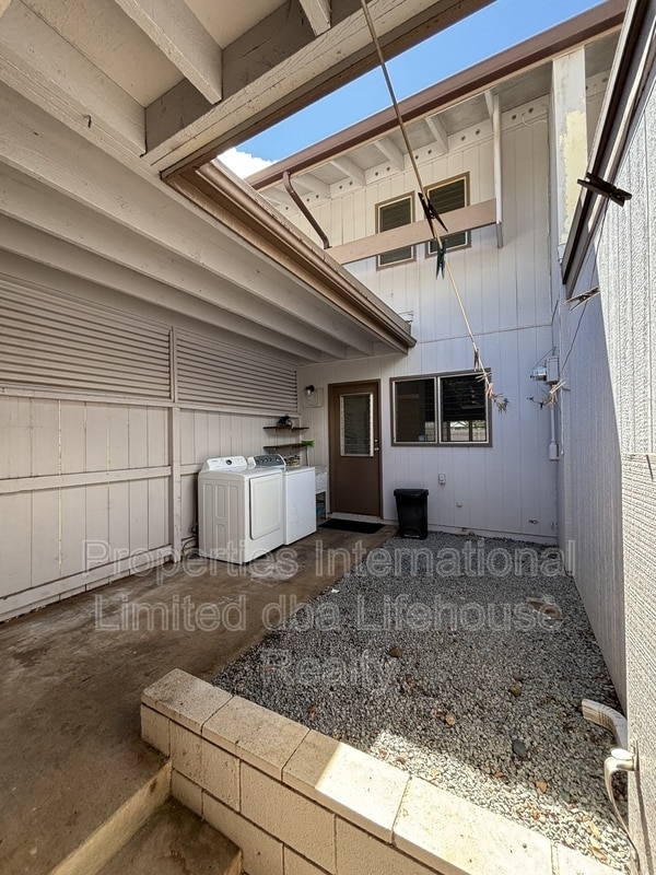 Building Photo - 95-625 Nawenewene Circle - 312