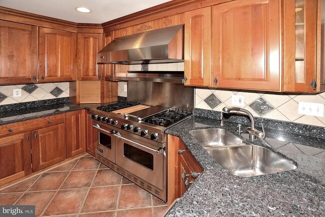 Building Photo - 11093 Robert Carter Rd