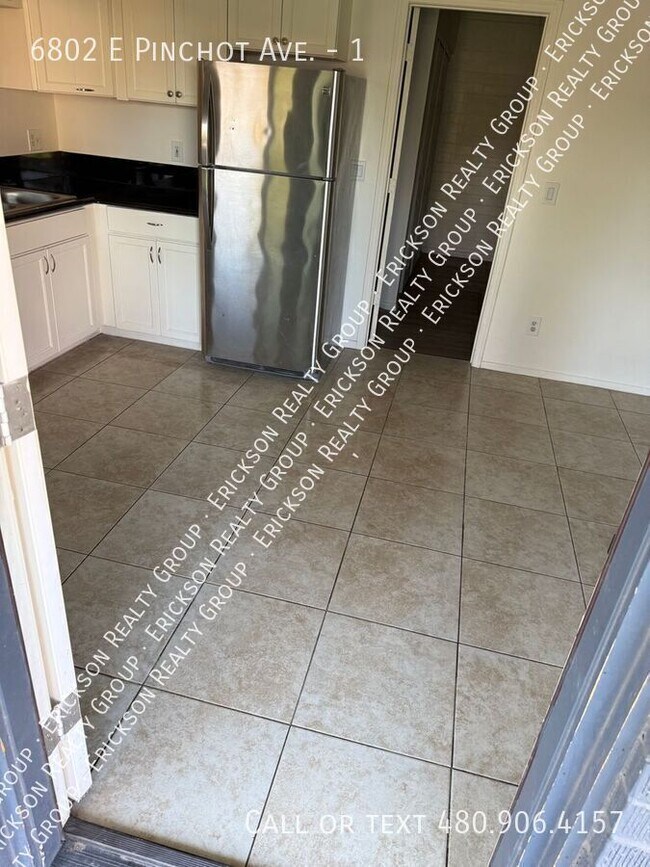 Building Photo - 6802 E Pinchot Ave