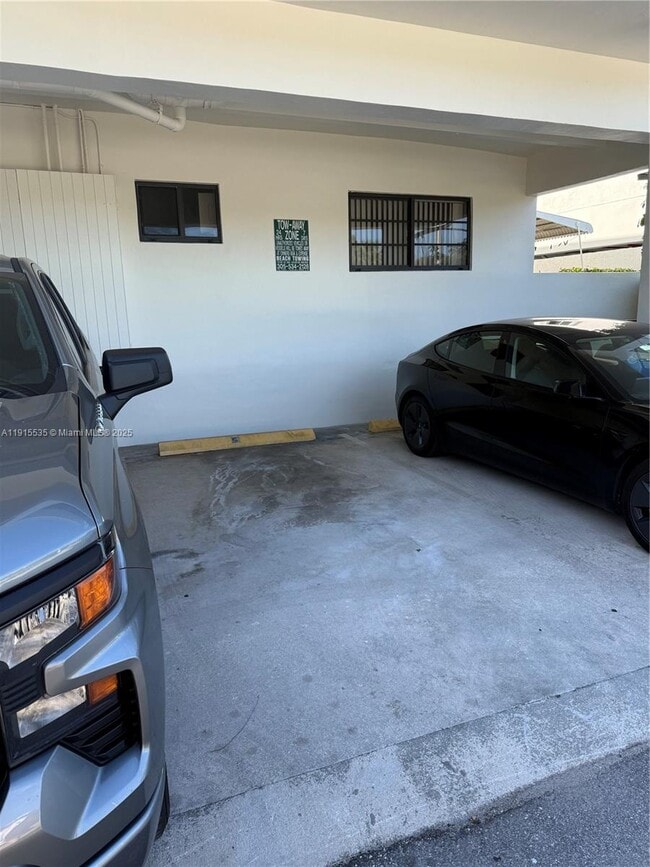 Building Photo - 7915 Harding Ave