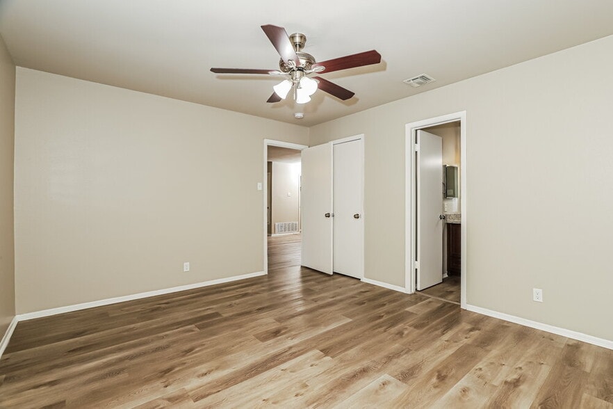Building Photo - 10614 Cherry Laurel