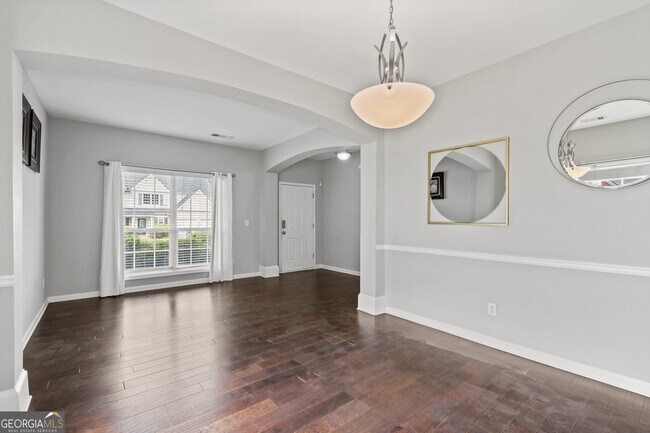 Building Photo - 4419 Silver Ridge Way SW