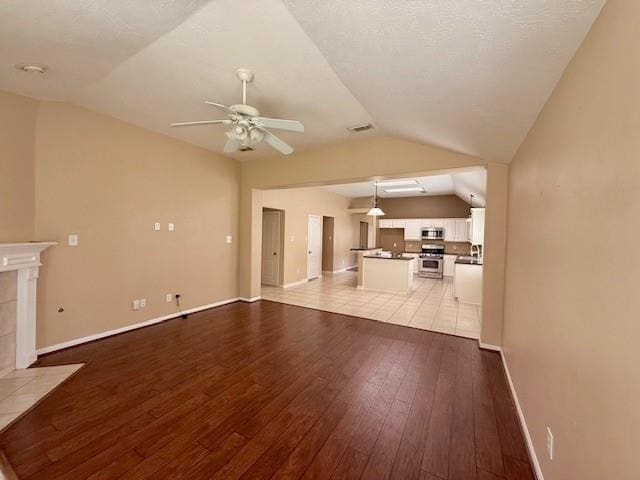 Building Photo - 1826 Oak Lodge Dr