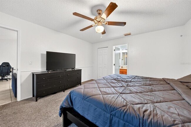 Building Photo - 5107 Deer Creek Dr